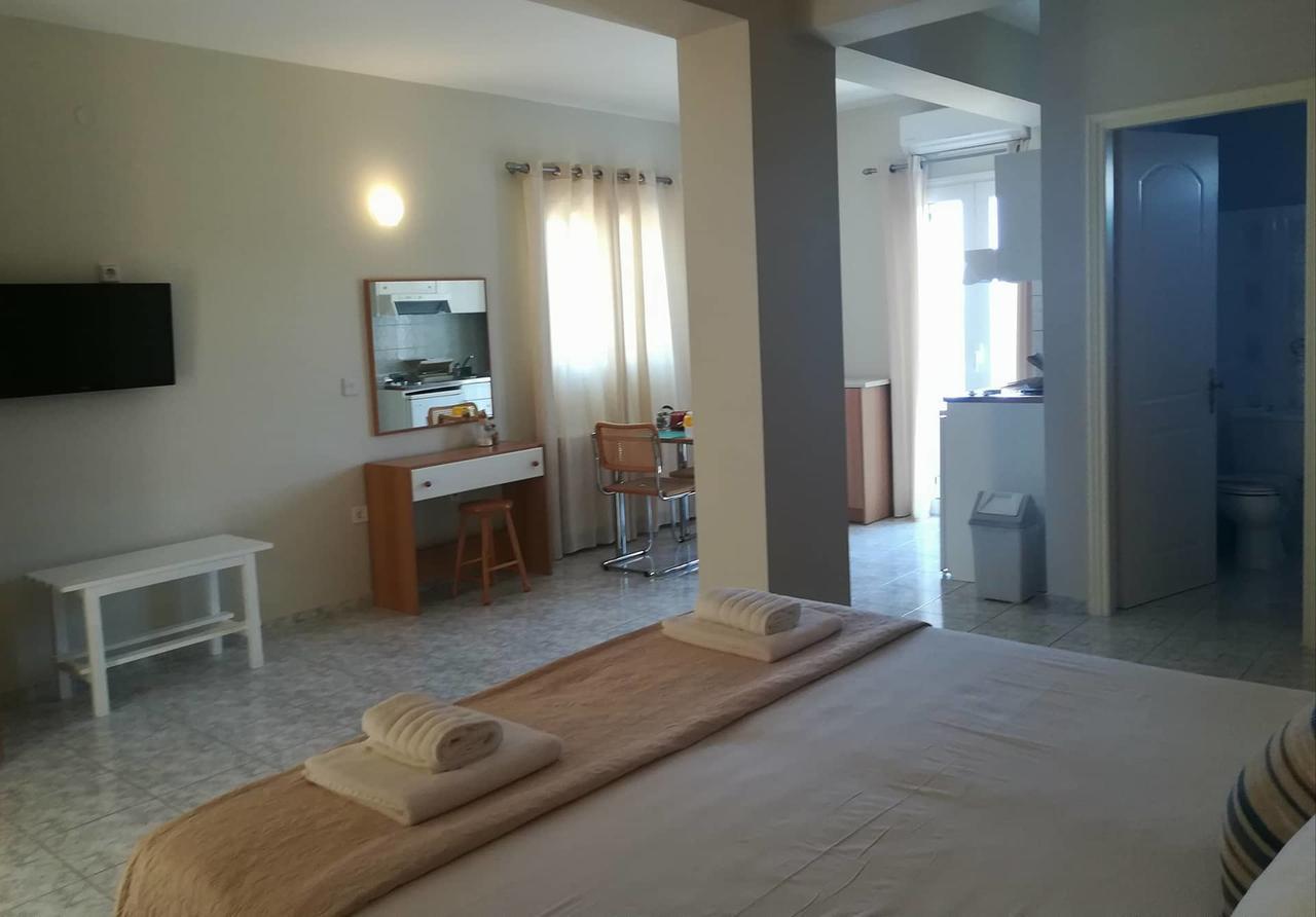 Pessada Bay Studios And Apartments Pesádha Exterior foto